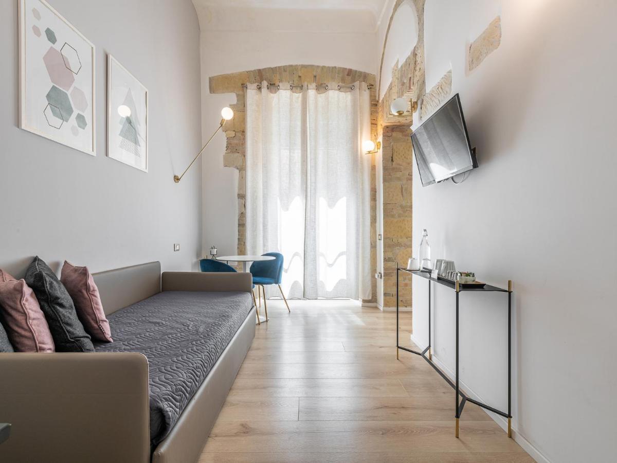 Orma Design Rooms - Historic Centre Кальяри Экстерьер фото