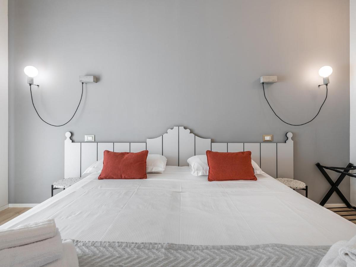 Orma Design Rooms - Historic Centre Кальяри Экстерьер фото